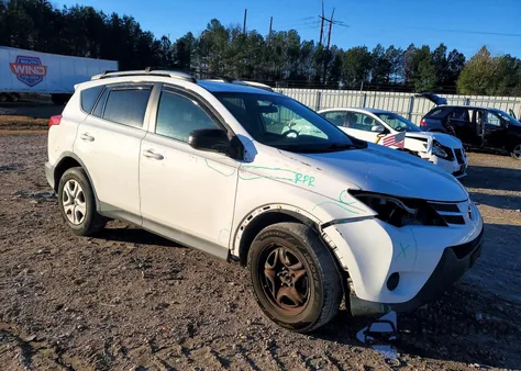2015 Toyota Rav4 Le z USA, uszkodzony, nr VIN 2T3ZFREV3FW196373